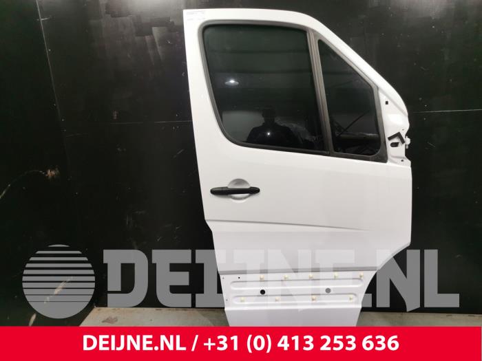 Mercedes Sprinter Door 2-door, right O172202
