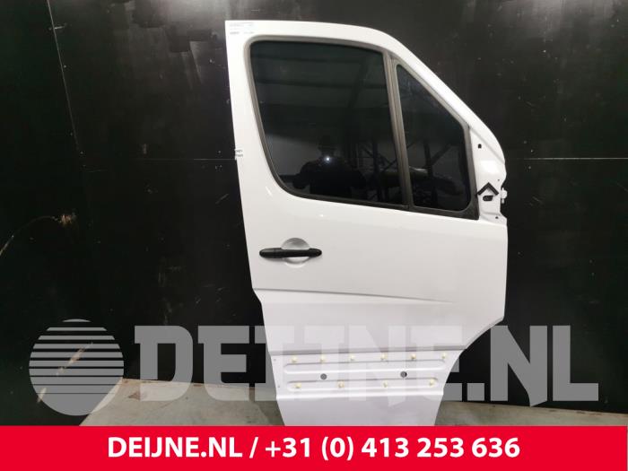Mercedes Sprinter Door 2-door, right O172204