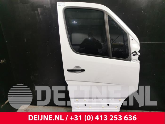 Mercedes Sprinter Door 2-door, right O172207
