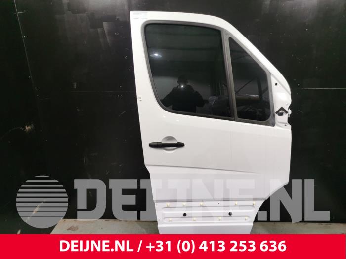 Mercedes Sprinter Door 2-door, right O172208