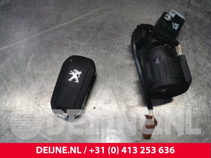 Peugeot Partner Zündschloss+Schlüssel O172254