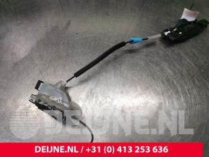Gebruikte Deurslot Mechaniek 2Deurs links Peugeot Partner (EF/EU) 1.5 BlueHDi 75 Prijs € 84,70 Inclusief btw aangeboden door van Deijne Onderdelen Uden B.V.