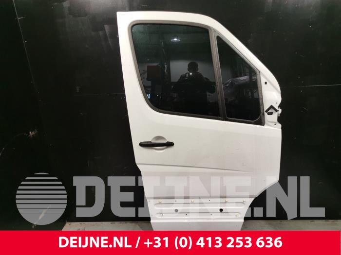 Mercedes Sprinter Door 2-door, right O172317