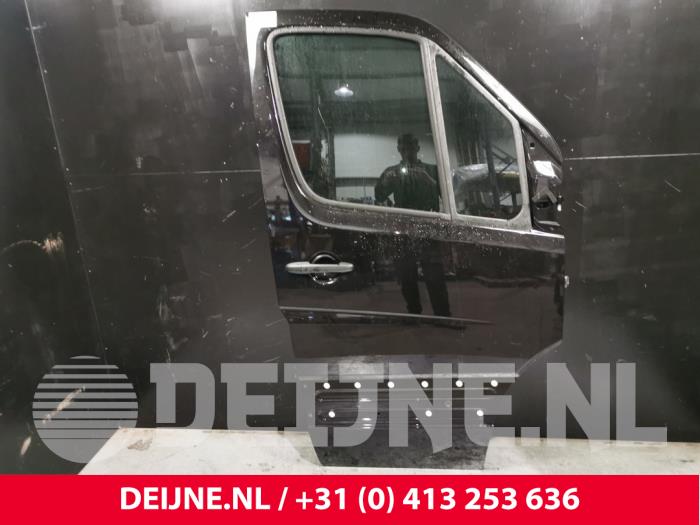 Mercedes Sprinter Tür 2-türig rechts O172318
