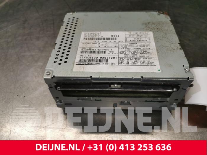 Volvo V70 CD Speler O172331
