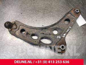 Renault Trafic Querlenker unten rechts vorne O172353 foto 3