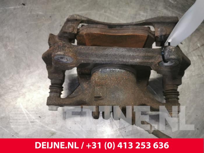 Renault Trafic Remklauw (Tang) rechts-voor O172364