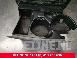 Mercedes Sprinter Bekerhouder O172386 foto 4