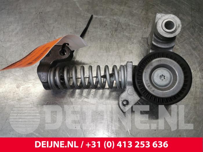 Gebruikte Spanrol Multiriem Volvo V60 II (ZW) 2.0 D4 16V Prijs € 60,00 Margeregeling aangeboden door van Deijne Onderdelen Uden B.V.