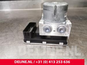 Volvo V60 ABS Pumpe O172419 foto 3