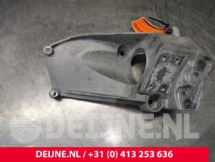 Volvo V60 Auspuffstütze O172451 foto 3