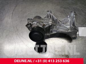 Mercedes Vito Dynamostütze oben O172480 foto 3