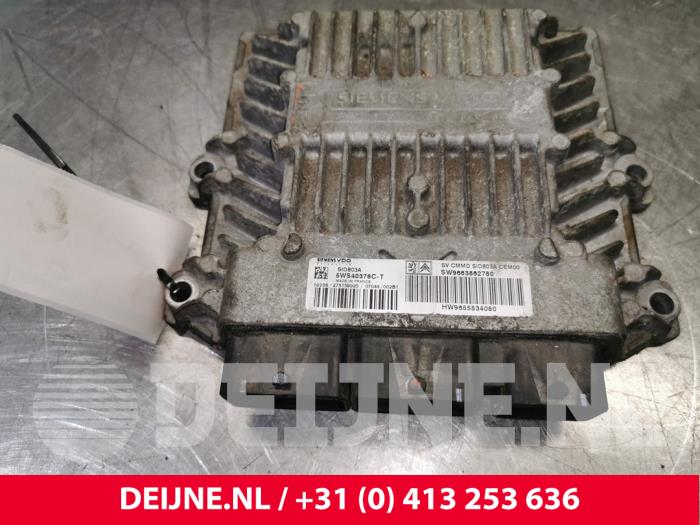 Peugeot Expert Engine management computer O172511
