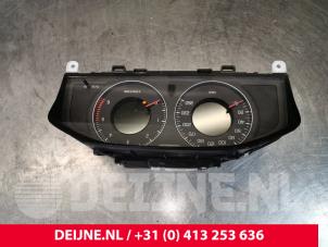 Volvo V70 Kilometerteller KM O172551 foto 2