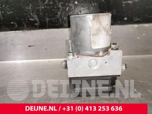 Peugeot Expert ABS pump O172610 photo 2
