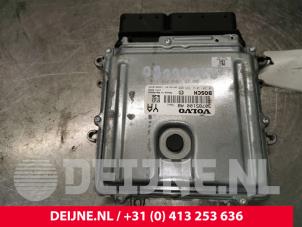 Volvo V70 Engine management computer O172630 photo 2