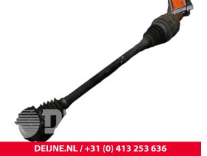 Gebruikte Aandrijfas links-achter Volkswagen Transporter T5 2.5 TDi 4Motion Prijs € 96,80 Inclusief btw aangeboden door van Deijne Onderdelen Uden B.V.
