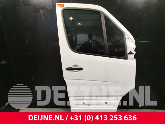 Volkswagen Crafter Tür 2-türig rechts O172765