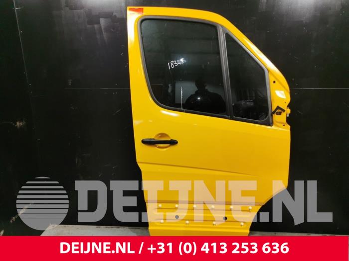 Volkswagen Crafter Tür 2-türig rechts O172773