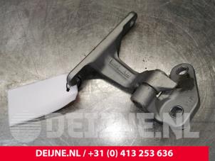 Mercedes Sprinter Front door hinge, right O172781 photo 3