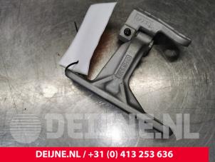 Mercedes Sprinter Front door hinge, right O172781 photo 2