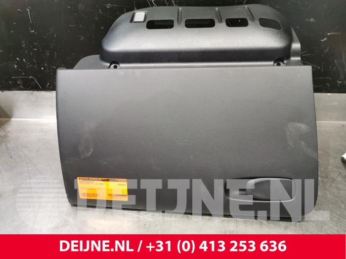 Volvo XC40 Handschuhfach O172787