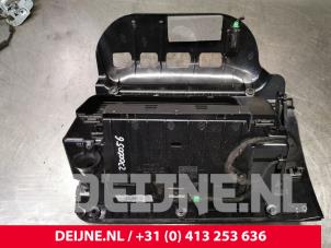 Volvo XC40 Handschuhfach O172787 foto 3