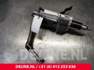 Volvo XC40 Steering column housing O172870 photo 2