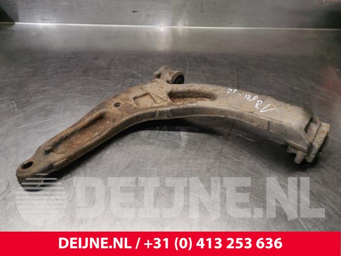 Volkswagen Transporter Front lower wishbone, right O172981
