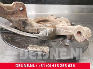 Volkswagen Transporter Achsschenkel links vorne O172986 foto 3