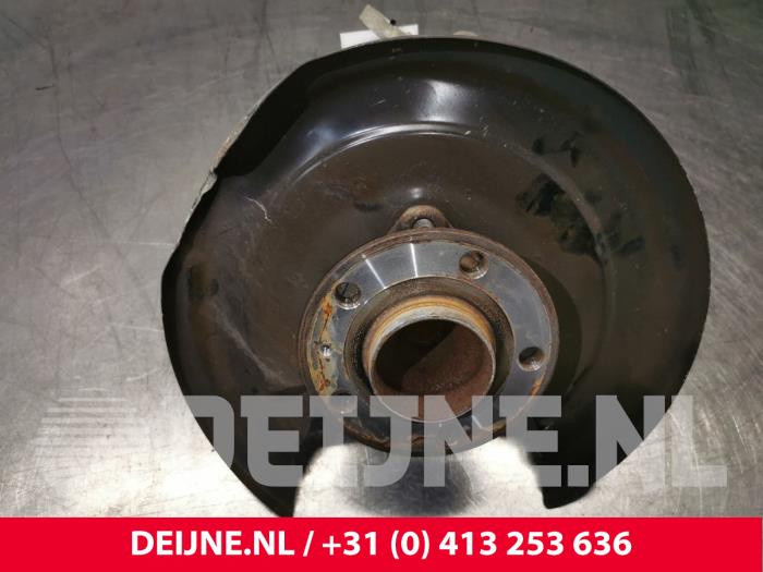 Volvo XC40 Achsschenkel links hinten O173031