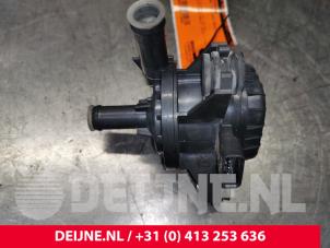 Volvo V60 Extra waterpomp O173254 foto 3