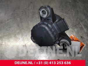 Volvo V60 Additional water pump O173256 photo 3