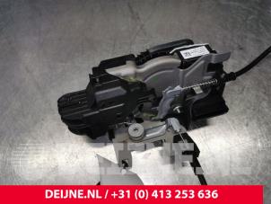 Volvo XC90 Front door lock mechanism 4-door, right O173316 photo 2