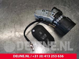 Peugeot Expert Ignition lock + key O173427 photo 2