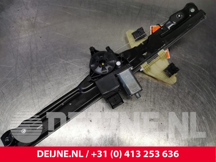 Peugeot Expert Ruitmechaniek 2Deurs rechts-voor O173438