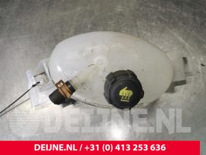 Renault Master Expansion vessel O173490 photo 2