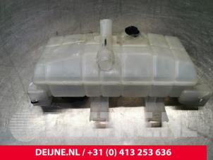 Tesla Model S Ausgleichsbehälter O173549 foto 2