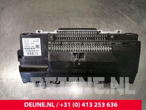 Volvo XC90 Kilometerteller KM O173554 foto 3