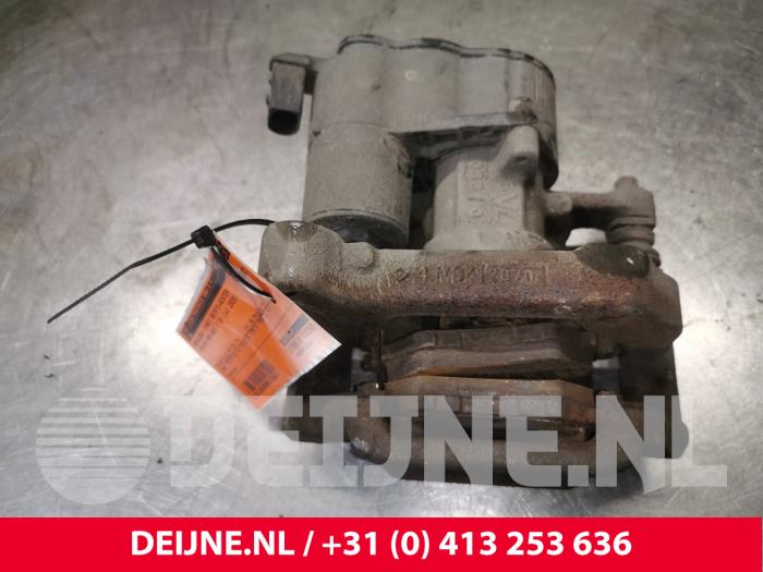 Toyota Pro-Ace City Rear brake calliper, right O173622