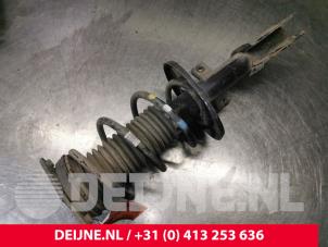 Toyota Pro-Ace City Stoßdämpferstrebe rechts vorne O173626 foto 2