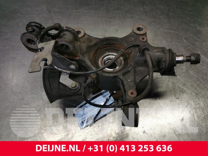 Toyota Pro-Ace Achsschenkel links vorne O173853