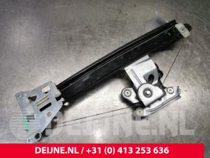 Volvo V70 Ruitmechaniek 4Deurs rechts-achter O173856 foto 3
