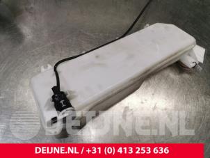 Toyota Pro-Ace Ruitensproeiertank voor O173923 foto 2