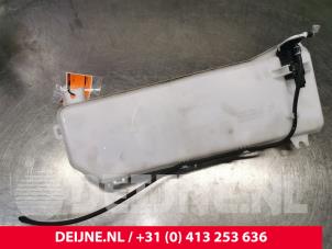 Toyota Pro-Ace Ruitensproeiertank voor O173923 foto 3