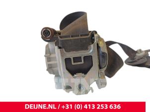 Toyota Pro-Ace Front seatbelt, right O173945 photo 3