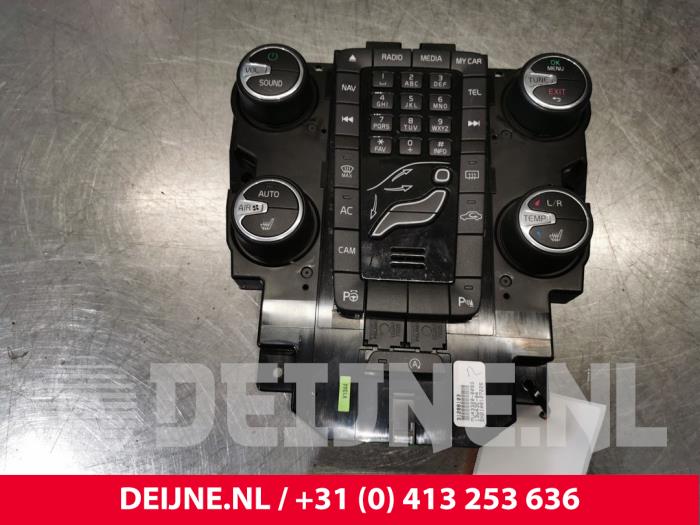 Volvo V40 Kachel Bedieningspaneel O174310