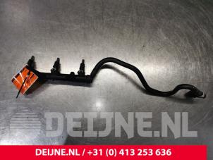 Volkswagen UP Einspritzdüse (Einspritzer) O174312 foto 2