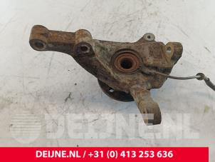 Gebruikte Asschenkel links-voor Renault Trafic New (FL) 2.0 dCi 16V 115 Prijs € 18,15 Inclusief btw aangeboden door van Deijne Onderdelen Uden B.V.