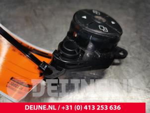 Mercedes Sprinter Steering wheel switch O174485 photo 3